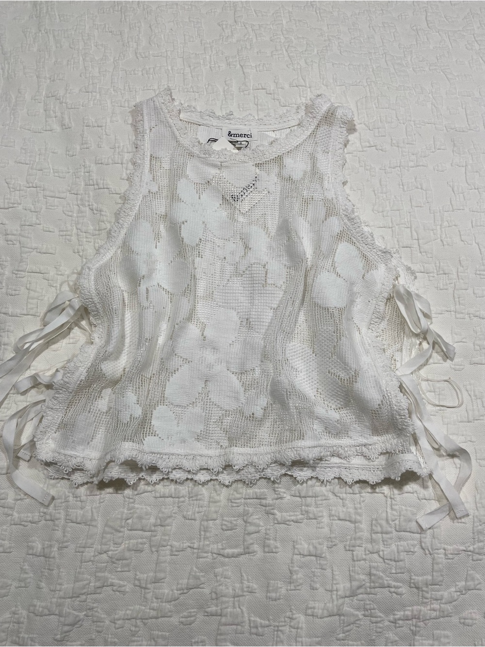 NWT &merci White Floral Crochet Tie-Side Tank